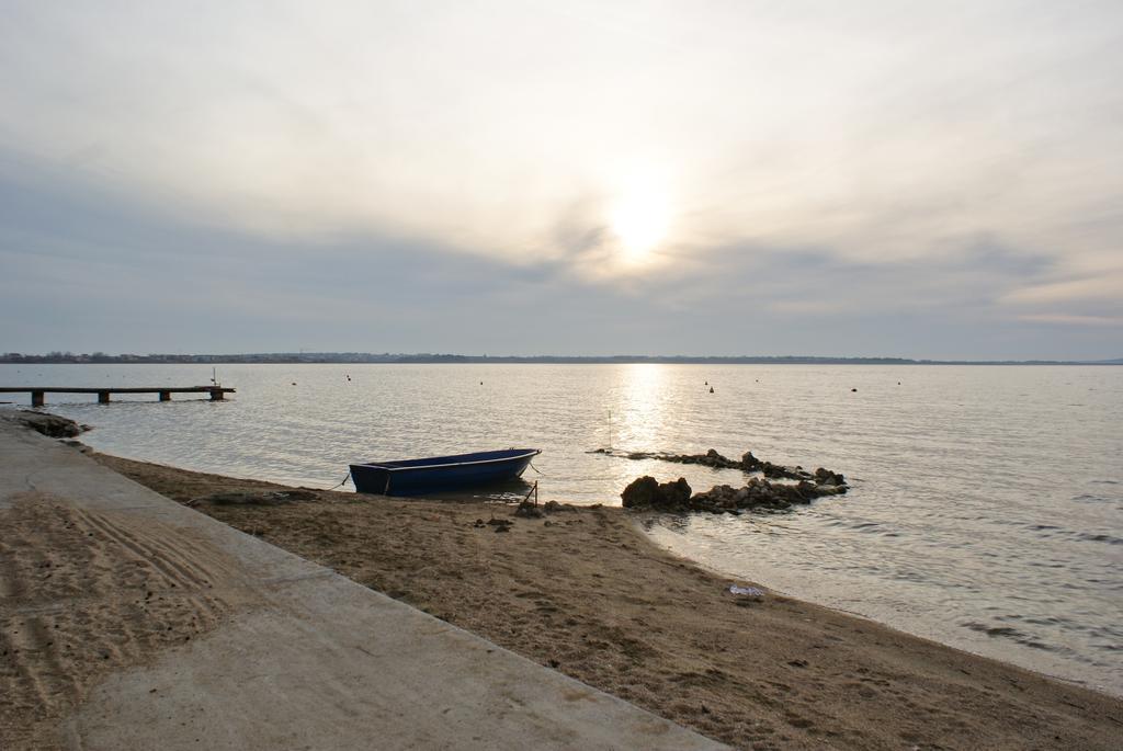 Apartments Zadar Nin Anton I Martina Врси Екстериор снимка